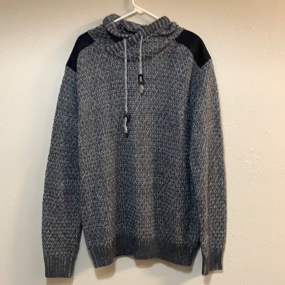 Rue21 - Picture 1 of 2